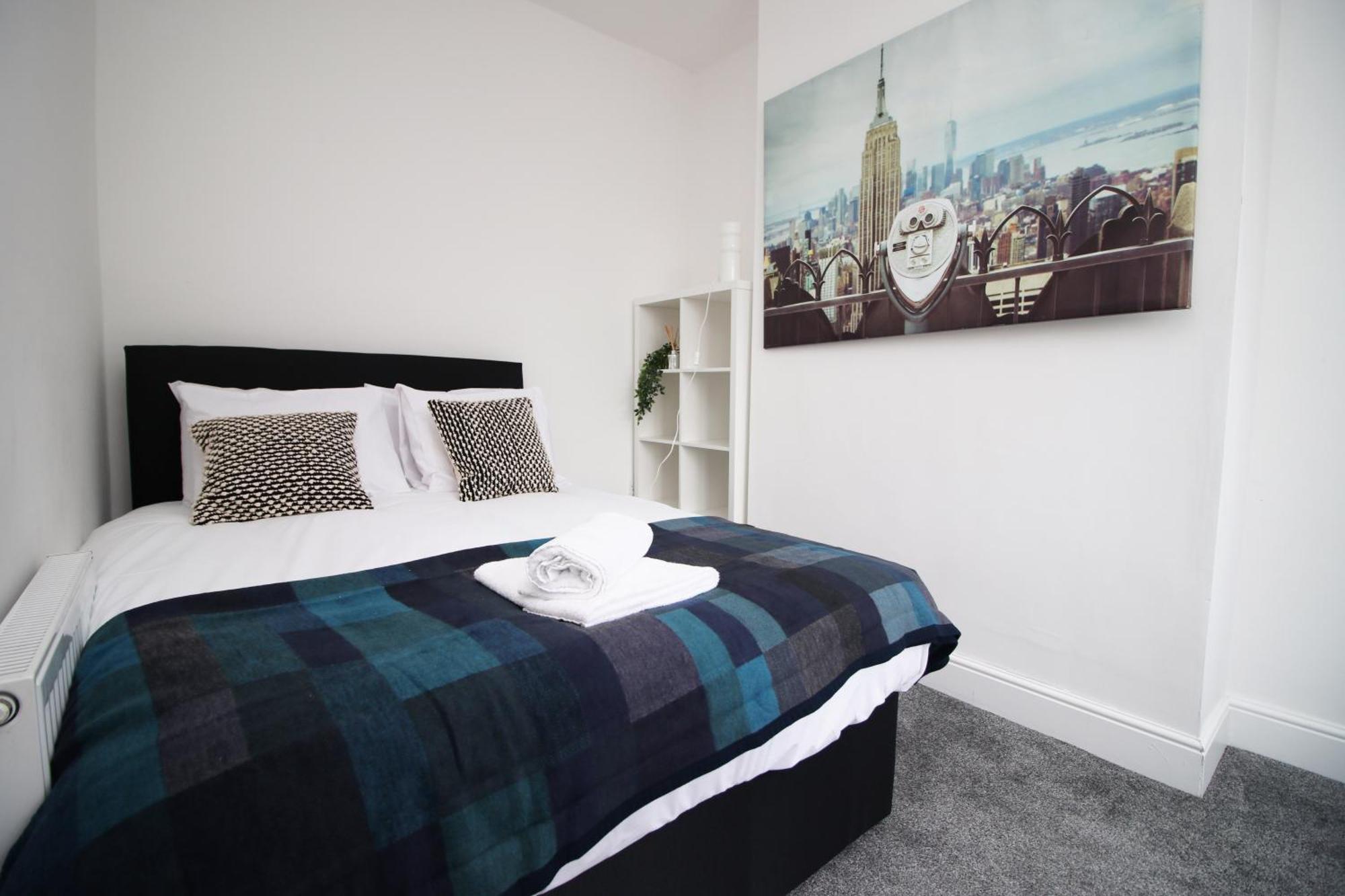Royal Oak House - 5 Bedroom House - Wifi - Parking Cardiff Exterior foto